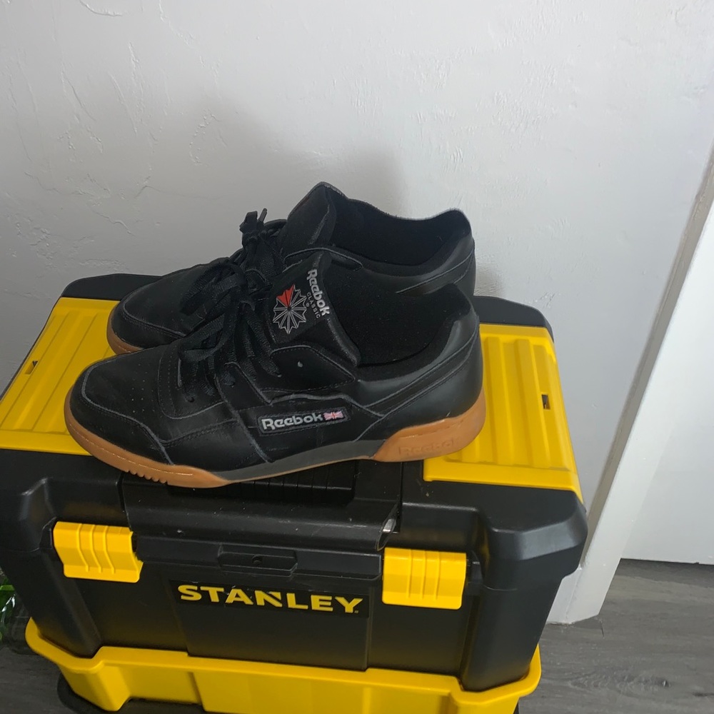 Reebok black size 11